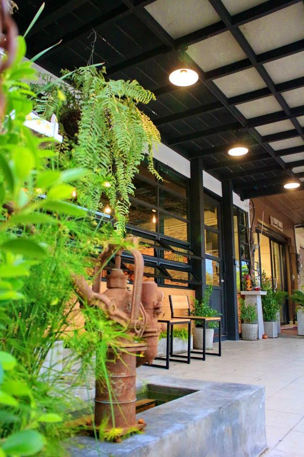 See Hostel Chiang Mai Bagian luar foto